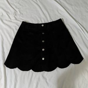 Scalloped hem mini skirt